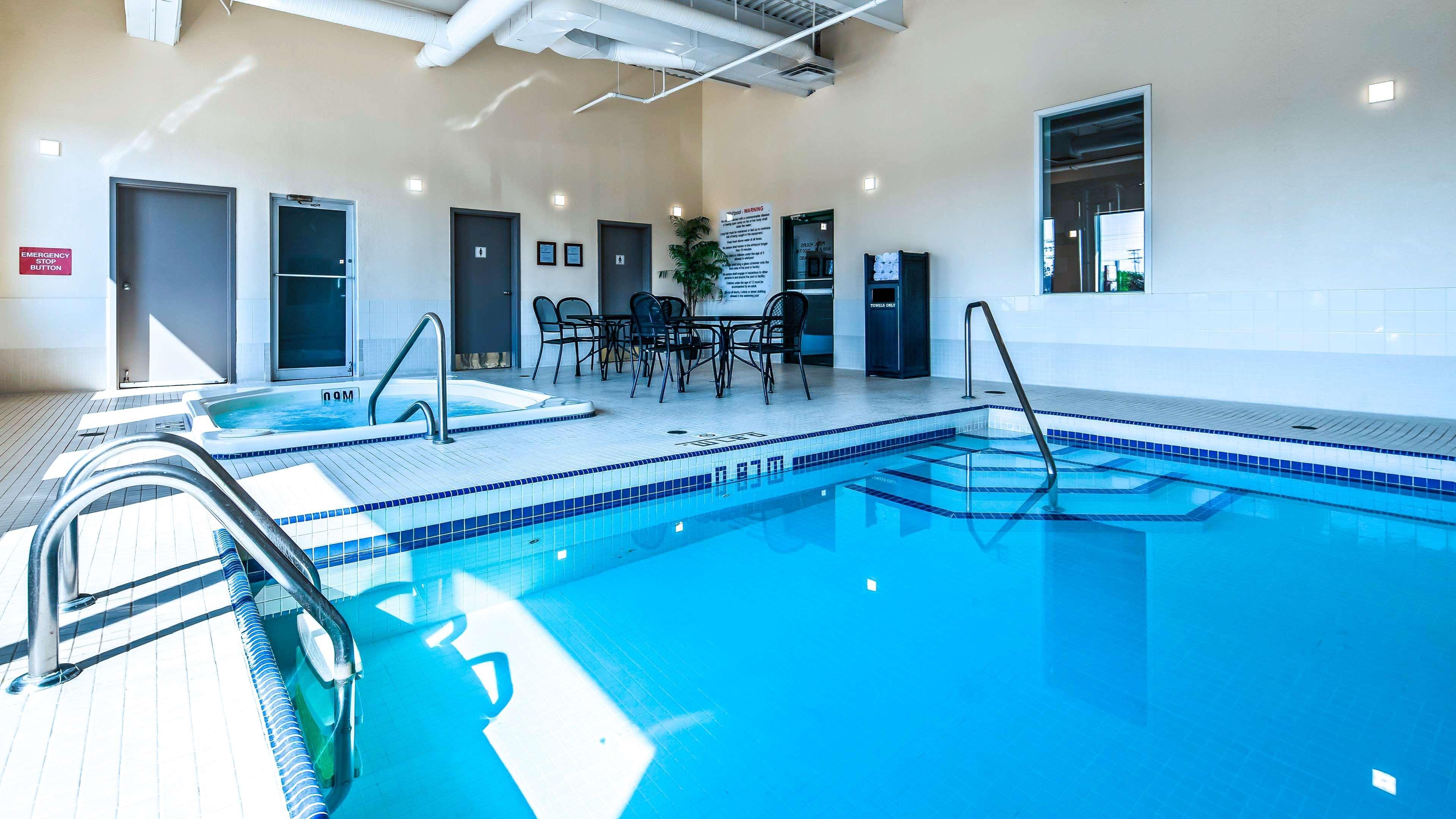 Best Western Plus Winnipeg Airport Hotel Kültér fotó
