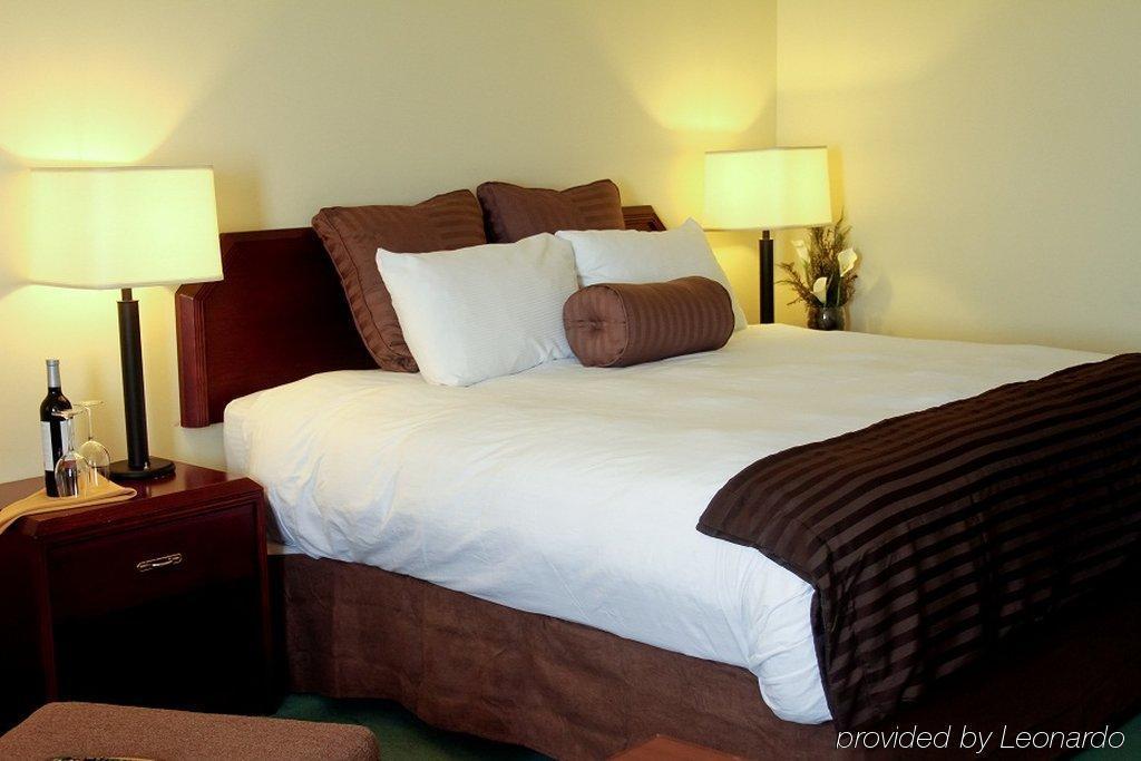 Best Western Plus Winnipeg Airport Hotel Kültér fotó